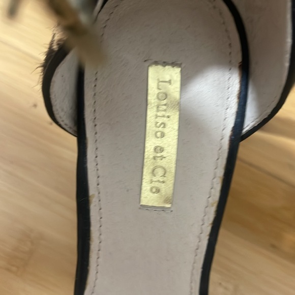 Louise et Cie 3 1/2” stilleto leopard print ankle strap sandals - Picture 3 of 4